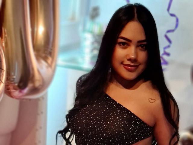 AlexiaSantos - Live Sex Cam - 21166450