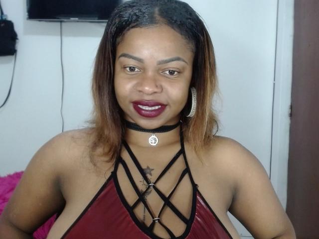 SexxyBoobs - Live sex cam - 21172427