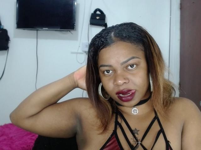 SexxyBoobs - Live sex cam - 21172430