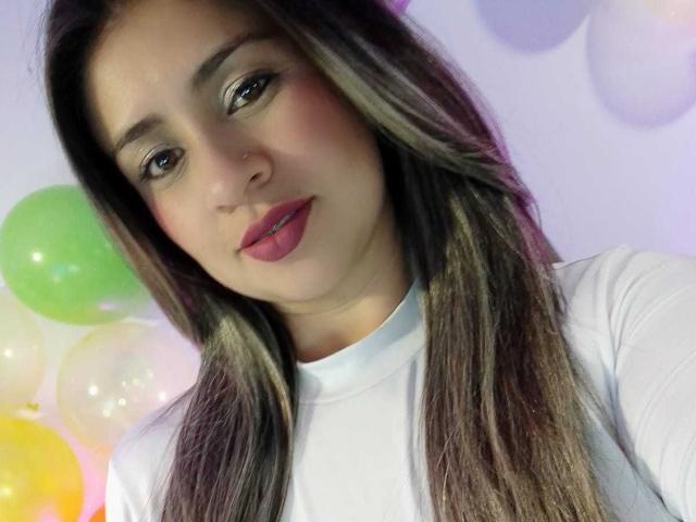 MelindaBoobs - Live Sex Cam - 21175926