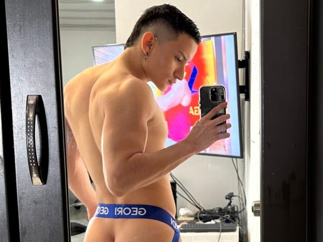 SantiagoXoxo - Sexe cam en vivo - 21176494