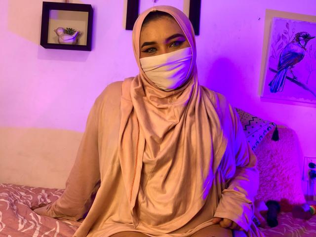 AishaGhulam - Live sex cam - 21179930