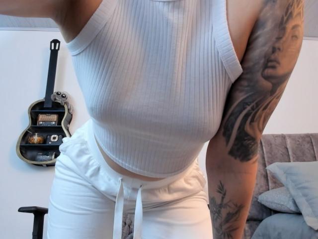 KayMt - Live sex cam - 21180746