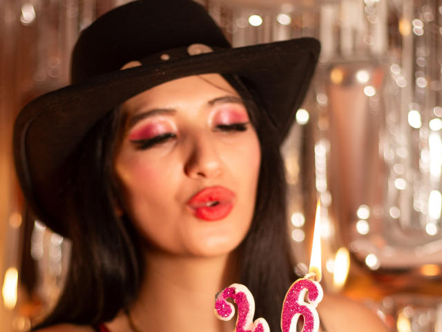 TifanyDiaz - Live sex cam - 21186146