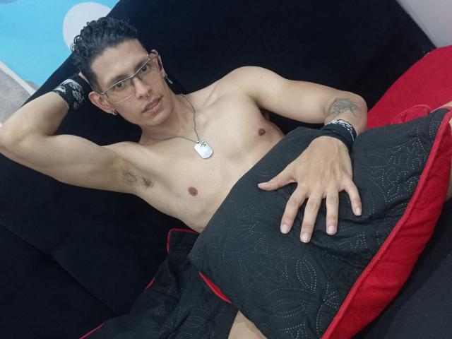 KrixoHotFit - Live sexe cam - 21186802
