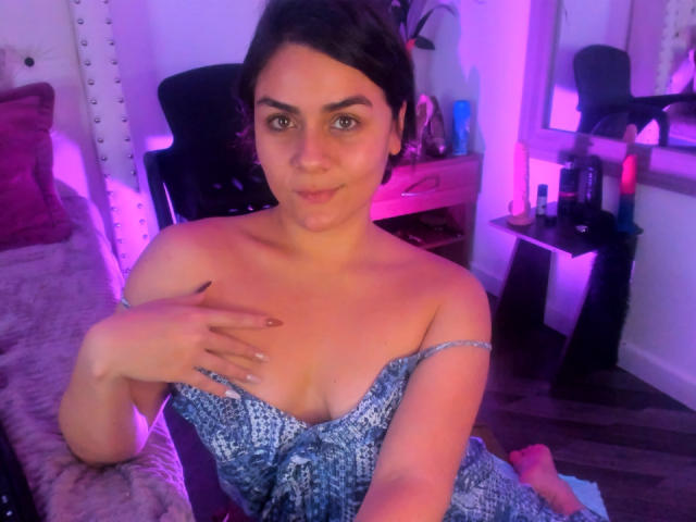 IsabelaCooper - Live Sex Cam - 21188018