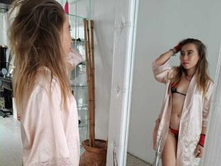 TiffanyBlondS - Sexe cam en vivo - 21190346