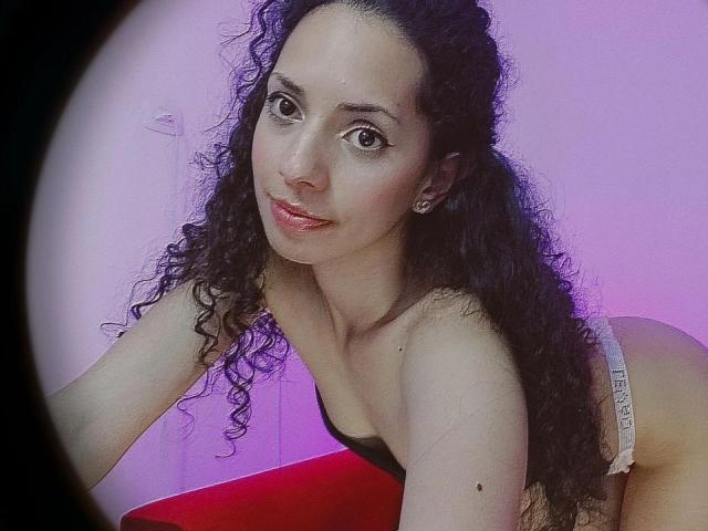 MoniqueCurlz - Live porn &amp; sex cam - 21197326