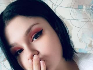 AdelinaOlsen - Live sex cam - 21200318