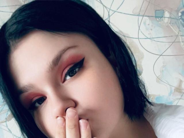 AdelinaOlsen - Live sex cam - 21200318