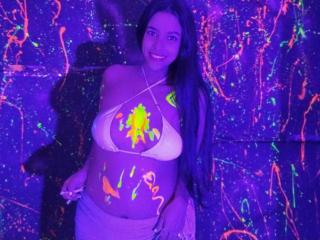 DafneLewis - Live sex cam - 21202010