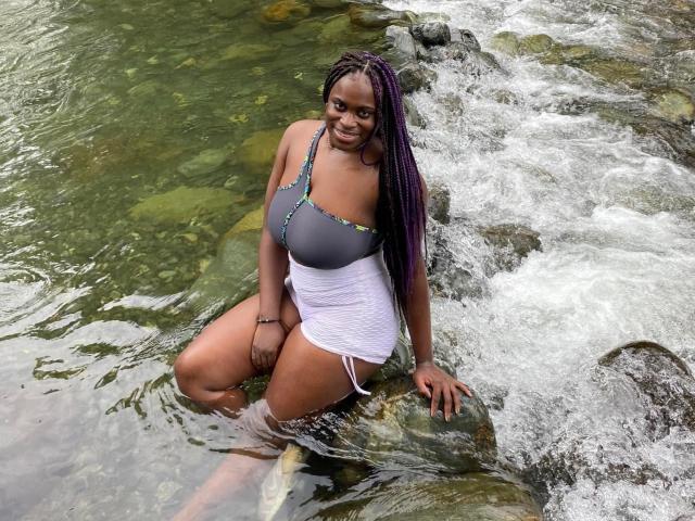 MeganSaenz - Live sexe cam - 21205550