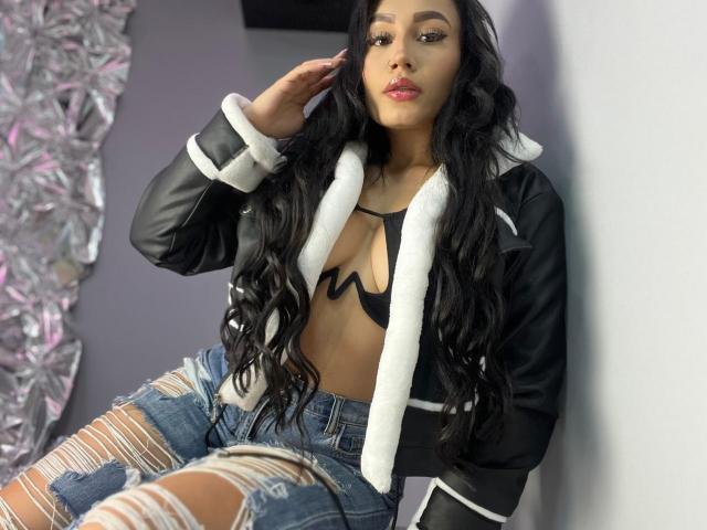 AshlyFerria - Live Sex Cam - 21205918