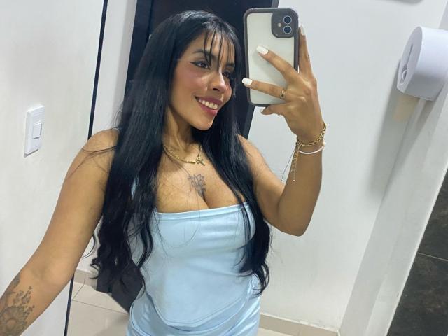 FiorellaBossh - Live porn &amp; sex cam - 21219758