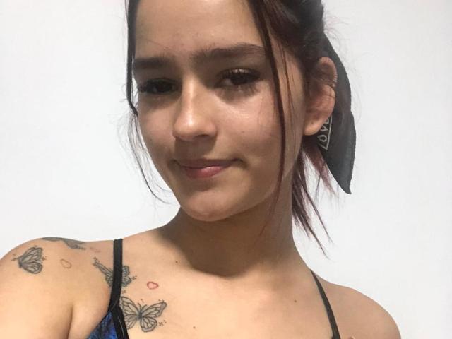 MelodyMansson - Live sex cam - 21231042