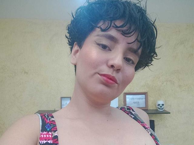 IkramCyy - Live porn &amp; sex cam - 21232566