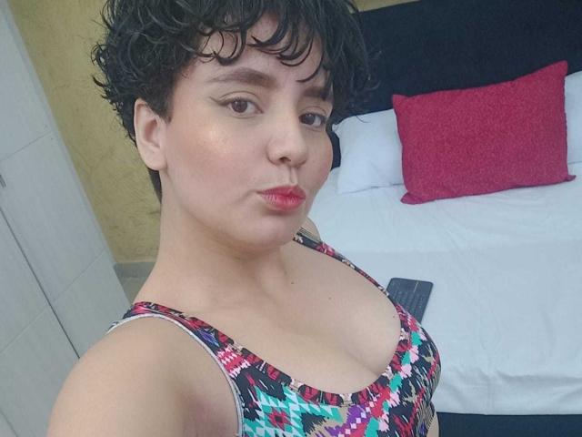 IkramCyy - Live porn &amp; sex cam - 21232578