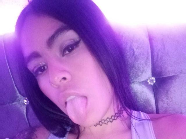 StellaBeckker - Live porn &amp; sex cam - 21233690