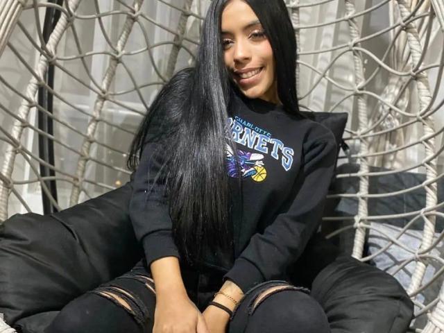 FiorellaBossh - Live porn &amp; sex cam - 21237490