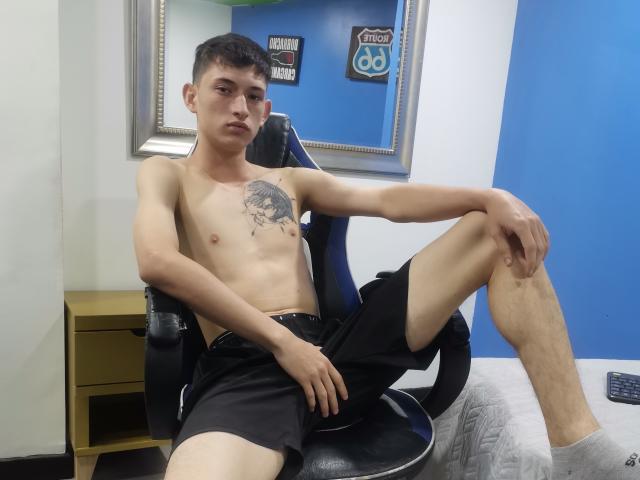 SuperSexxy - Live Sex Cam - 21243570