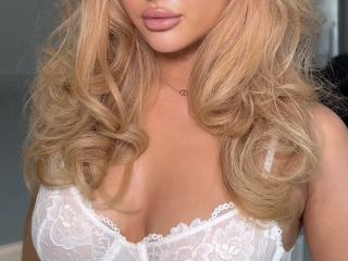 TheHottestBlonde - Live porn &amp; sex cam - 21243830