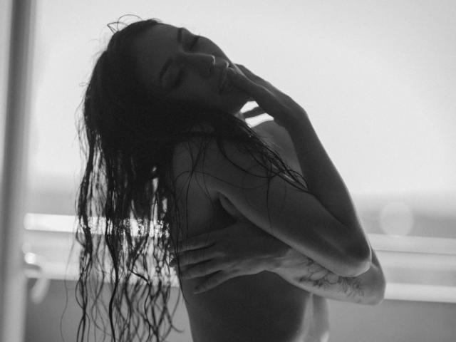 MoniFoxy - Live Sex Cam - 21246246