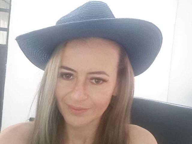 Maghenta - Live sex cam - 21259334