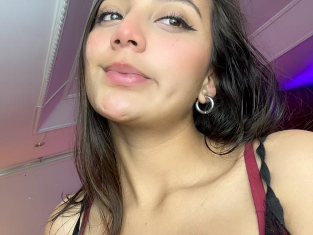DianaFernandezz - Live sex cam - 21263538