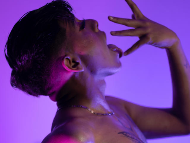 TheKingAzahel - Live sex cam - 21268110