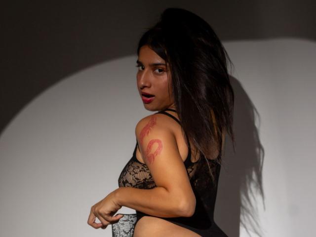 ErikaSweetX - Live sexe cam - 21269958
