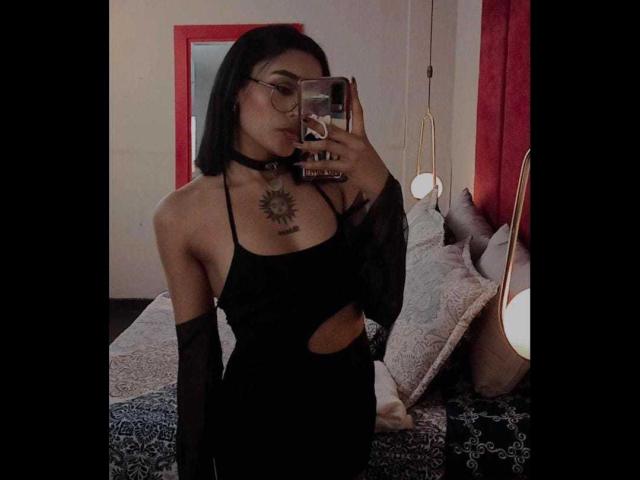 SalomeMille - Live sex cam - 21270438