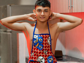 LiamHottestToy - Live sex cam - 21272490