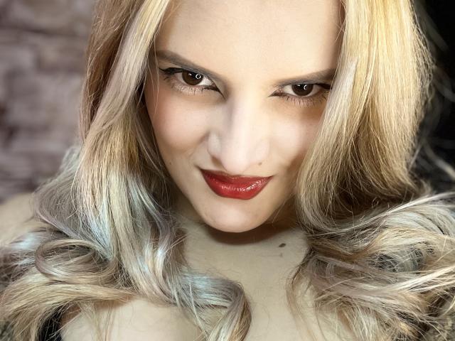 FiorellaStrong - Camera khiêu dâm &amp; quyến rũ trực tiếp - 21276718