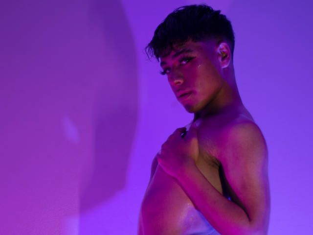 TheKingAzahel - Live sex cam - 21277430