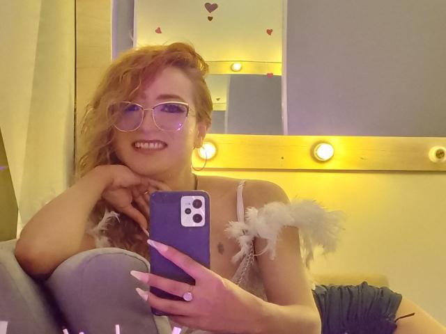 AdaraLovee - Live Sex Cam - 21278642