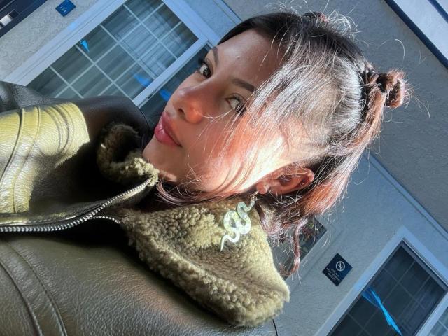 IsabelaHampton - Live porn &amp; sex cam - 21282350