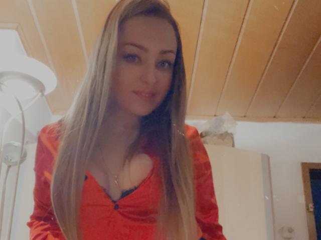 AngelaStorm - Live Sex Cam - 21287378
