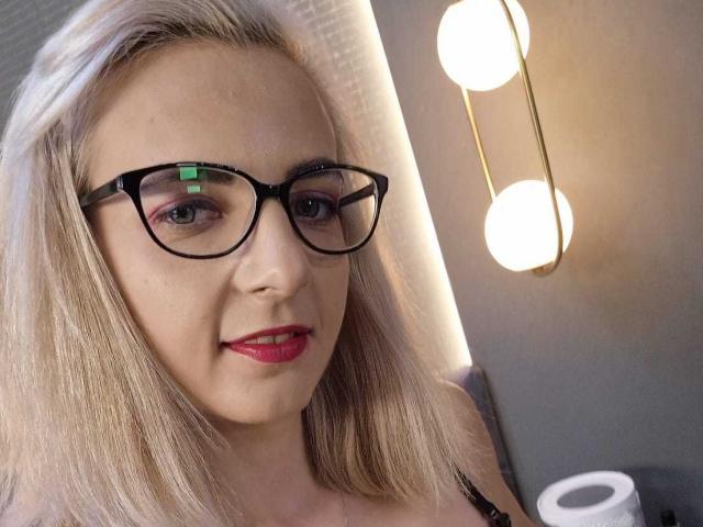 AbbyReed - Live porn &amp; sex cam - 21291546