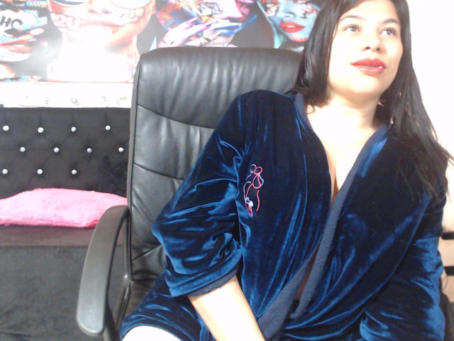 AlmaWhite - Live porn &amp; sex cam - 21293382