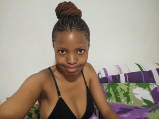 MaxyDaisy - Live Sex Cam - 21302002