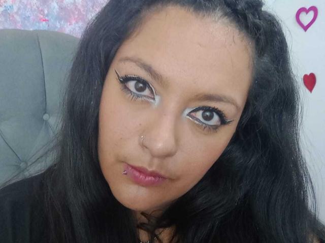 CinniaFoxY - Live Sex Cam - 21307306