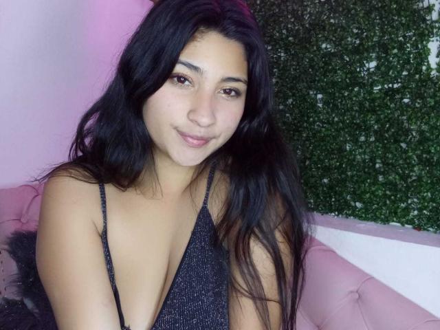 AbrilCollemanX - Live sex cam - 21315054
