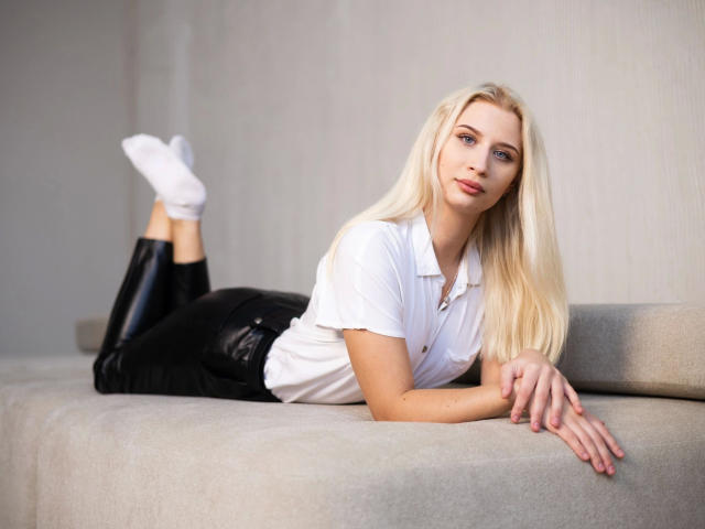 JungeLena-hot - Live sex cam - 21319370