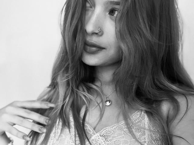 ShantalSummer - Live sex cam - 21319818