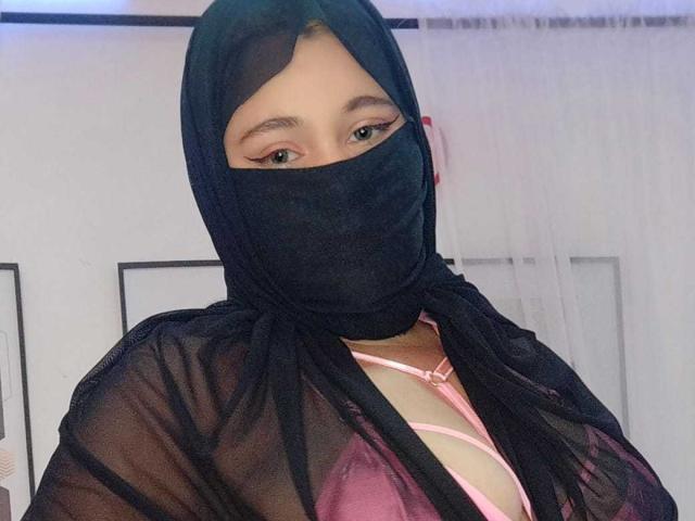 SalmaAzaman - Live sex cam - 21323642