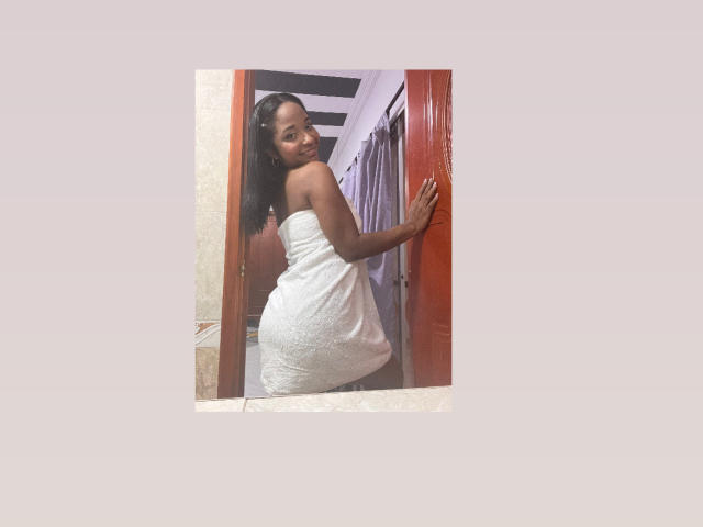 MelanyScoth - Sexe cam en vivo - 21330666