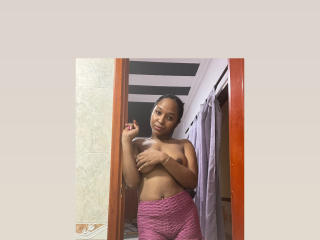 MelanyScoth - Live porn &amp; sex cam - 21333730