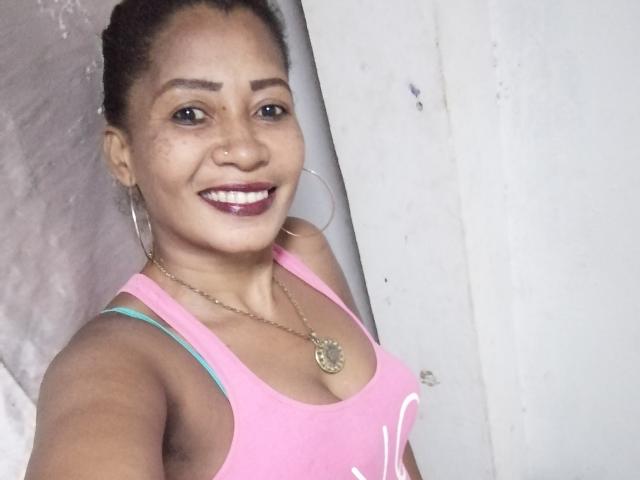 ArnnahZ - Live sexe cam - 21334266