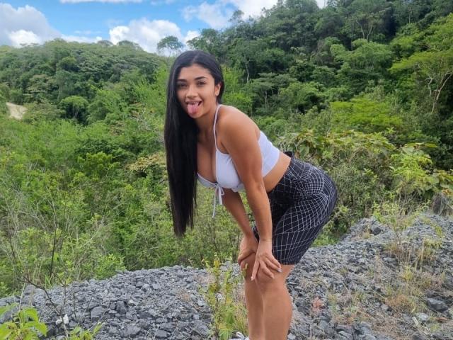 AmberSkylerr - Live sex cam - 21342882