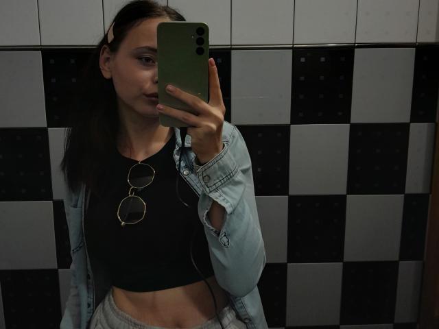 EroniaL - Live sex cam - 21346058